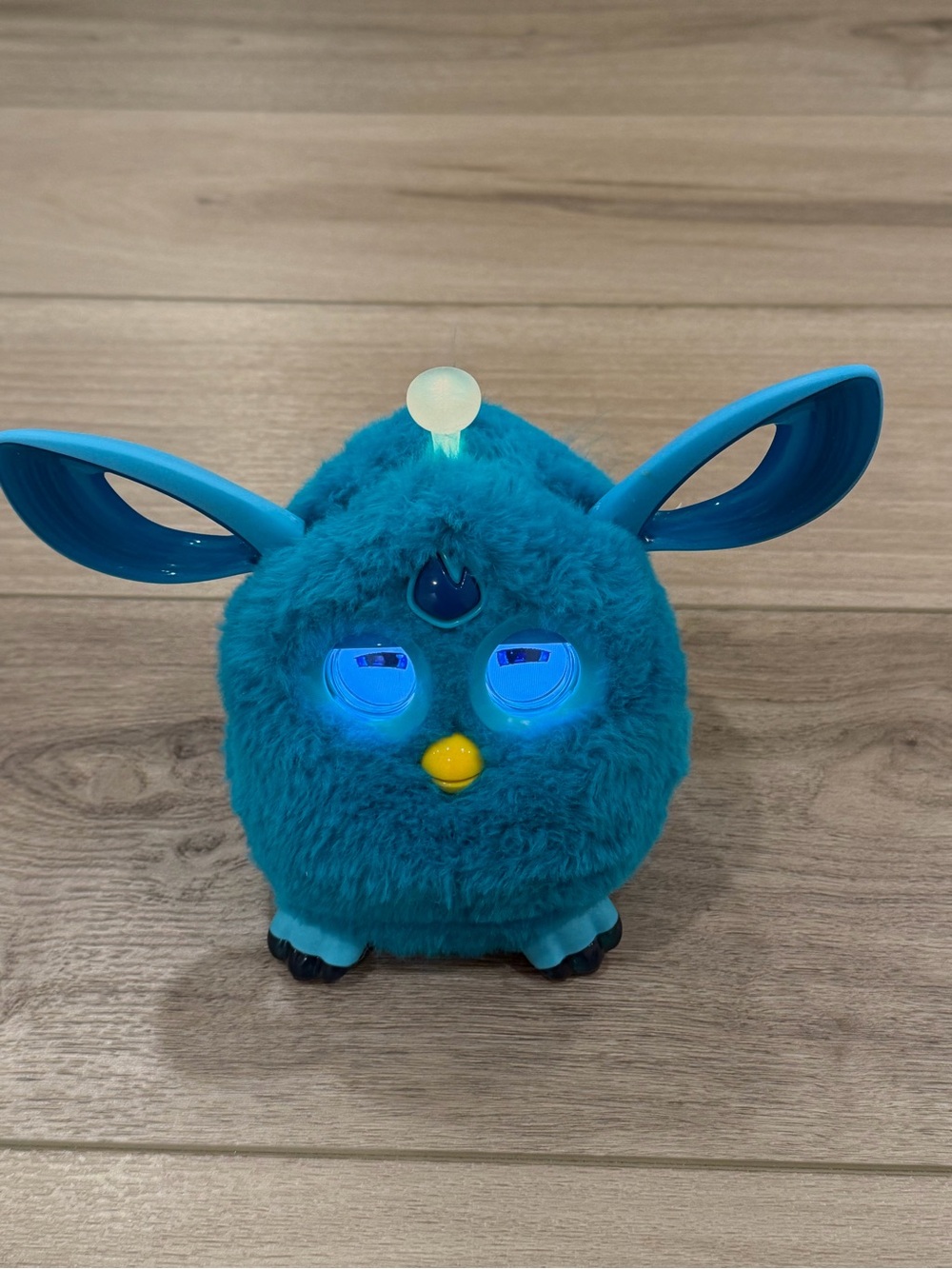 Furby Connect 2016 Blue Animated Interactive Bluetooth Toy. WORKS!
